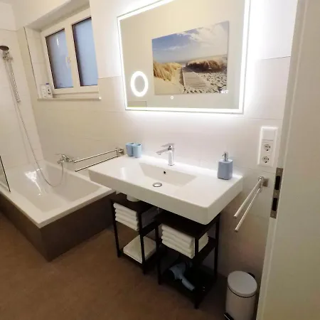 -neubau- 68 Qm 2-zimmer-wohnung Apartamento *