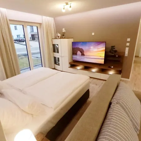 -neubau- 68 Qm 2-zimmer-wohnung * Фульда