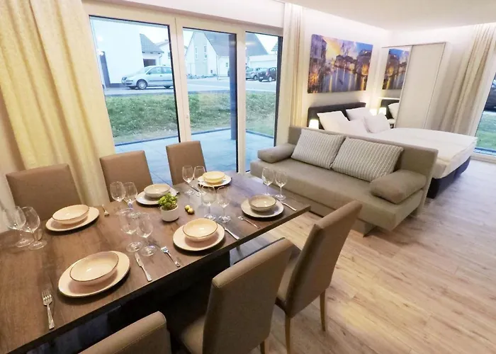 -neubau- 68 Qm 2-zimmer-wohnung * פולדה