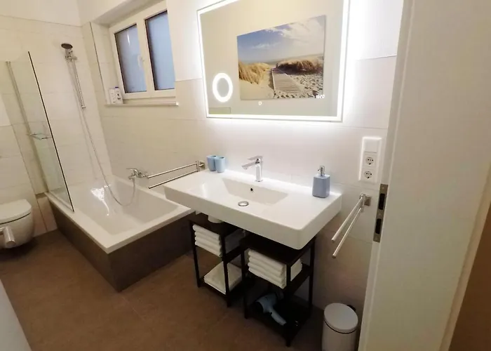 -neubau- 68 Qm 2-zimmer-wohnung Apartman *